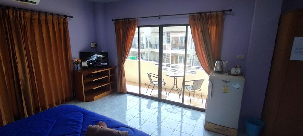 Traveller'S Rest Sports Bar Hotel Pattaya ภายนอก รูปภาพ